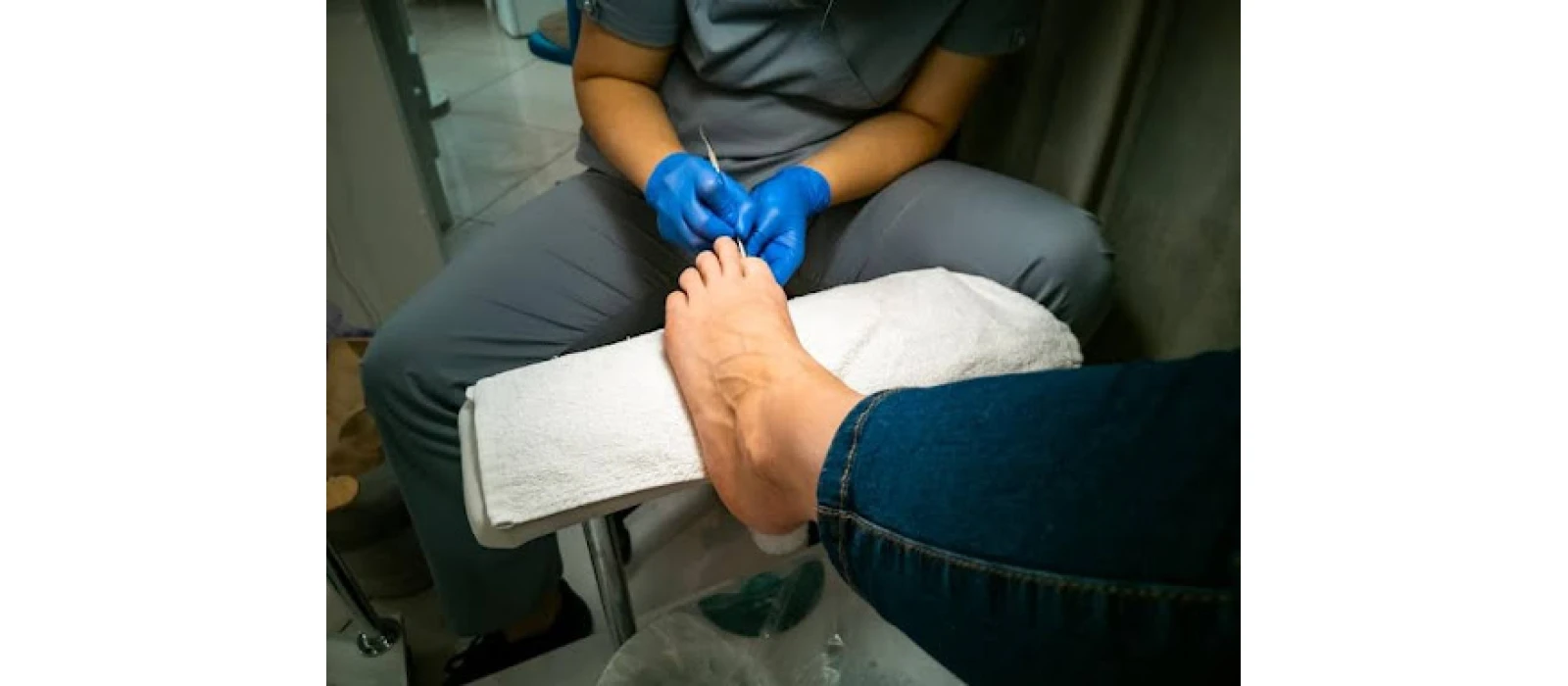 Healthy Feet for Men: Benefits and Tips of a Professional Pedicure