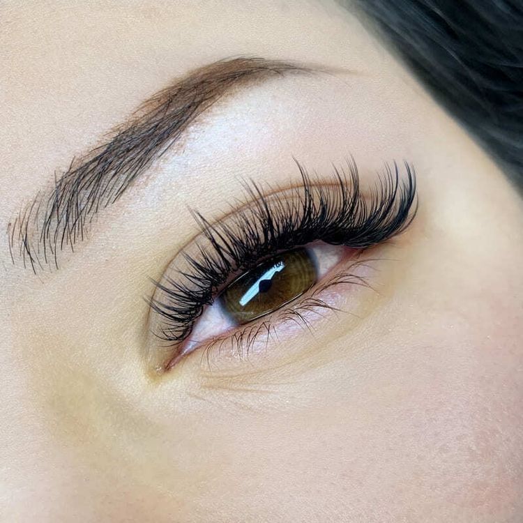 Eyelash Service Dubai